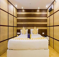 Fabhotel Sholas Residency I