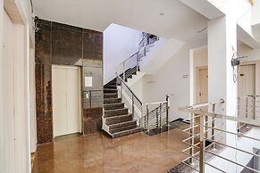 FabHotel Sky Rise Inn