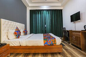 FabHotel Sky Rise Inn