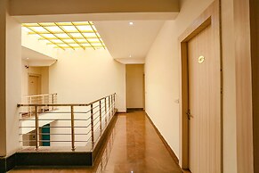 FabHotel Sky Rise Inn