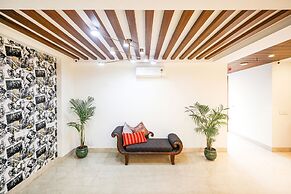 Fabhotel La Paz Stay B&B