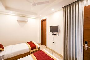 Fabhotel La Paz Stay B&B