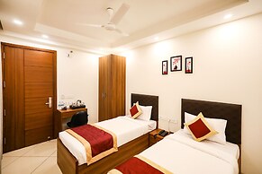 Fabhotel La Paz Stay B&B