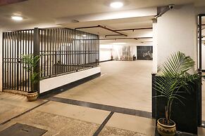 Fabhotel La Paz Stay B&B