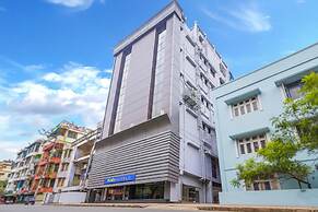 Fabhotel Eros 211