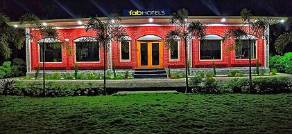 Fabhotel Corbett Green View Garden And Stay