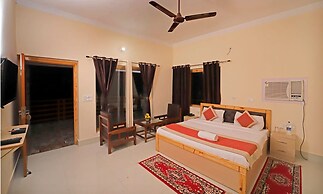 Fabhotel Corbett Green View Garden And Stay