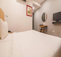 Fabhotel Kingston House