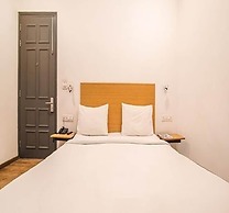 Fabhotel Kingston House