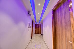 FabHotel Gross inn Suites