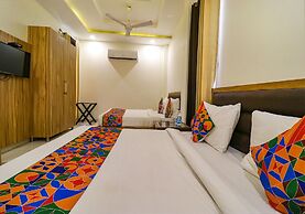 Fabhotel Golden Home