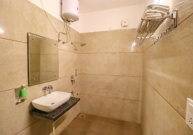 Fabhotel Golden Home