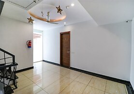 Fabhotel Golden Home