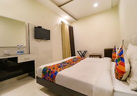 Fabhotel Golden Home