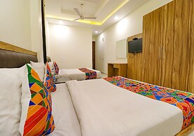 Fabhotel Golden Home