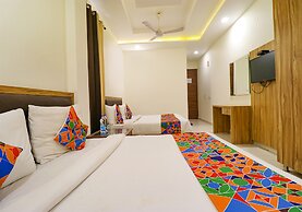 Fabhotel Golden Home