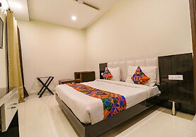 Fabhotel Golden Home