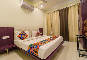 Fabhotel Golden Home