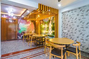 Fabhotel Star Corporate Suite