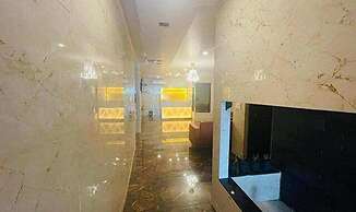 FabHotel Vertigo Suite