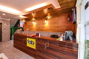 FabHotel Elite Peak