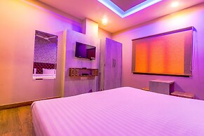 FabHotel Rudra Inn & Cafe I