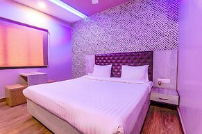 FabHotel Rudra Inn & Cafe I