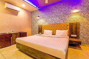 FabHotel Rudra Inn & Cafe I
