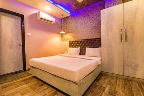 FabHotel Rudra Inn & Cafe I