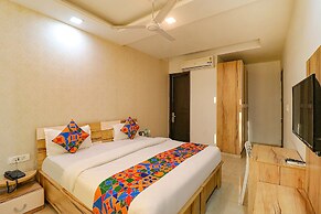 Fabhotel The Royal Oak