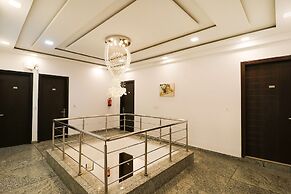 Fabhotel The Royal Oak