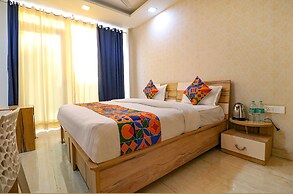 Fabhotel The Royal Oak