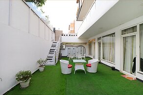 Fabhotel The Royal Oak