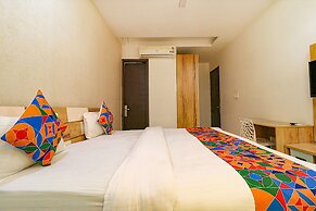 Fabhotel The Royal Oak