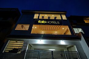 FabHotel Greenwood Stays