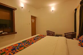 FabHotel Greenwood Stays