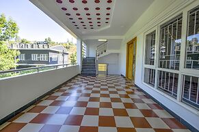 FabHotel Greenwood Stays