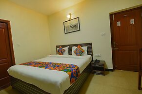 FabHotel Greenwood Stays