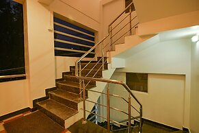 FabHotel Greenwood Stays