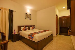 FabHotel Greenwood Stays