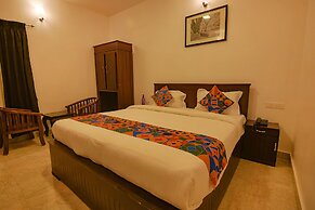 FabHotel Greenwood Stays