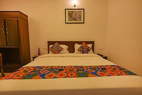 FabHotel Greenwood Stays