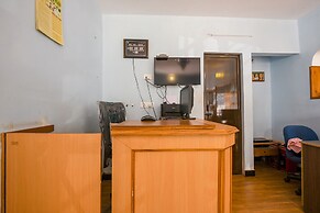 FabHotel Greenwood Stays