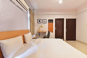 Fabhotel Rushank Palace