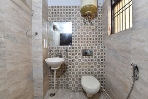 Fabhotel Rushank Palace