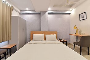 Fabhotel Rushank Palace