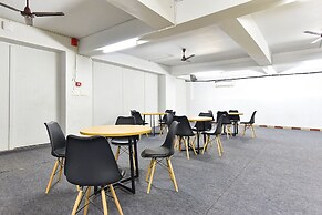 Fabhotel Rushank Palace