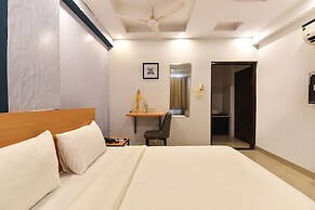 Fabhotel Rushank Palace