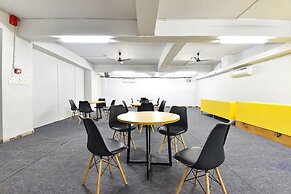 Fabhotel Rushank Palace