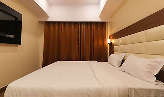 FabHotel Blueark